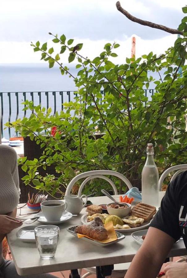 B&B La Terrazza Sul Mare Taormina Buitenkant foto