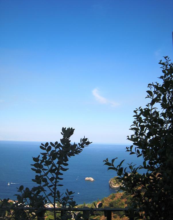 B&B La Terrazza Sul Mare Taormina Buitenkant foto