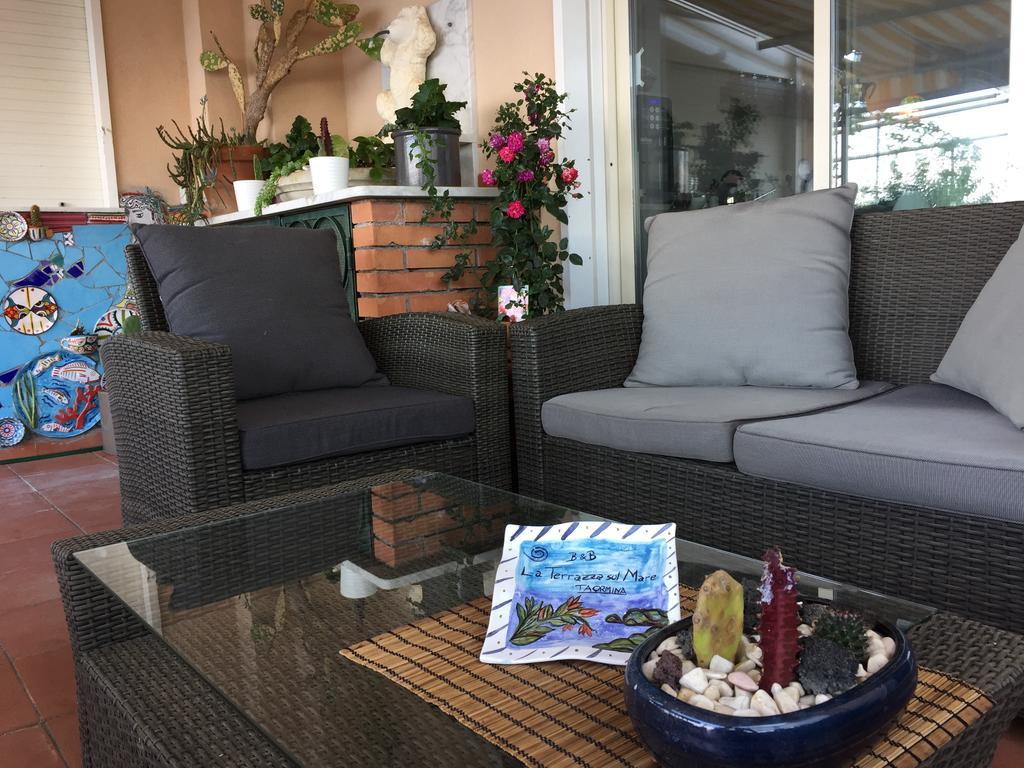 B&B La Terrazza Sul Mare Taormina Buitenkant foto