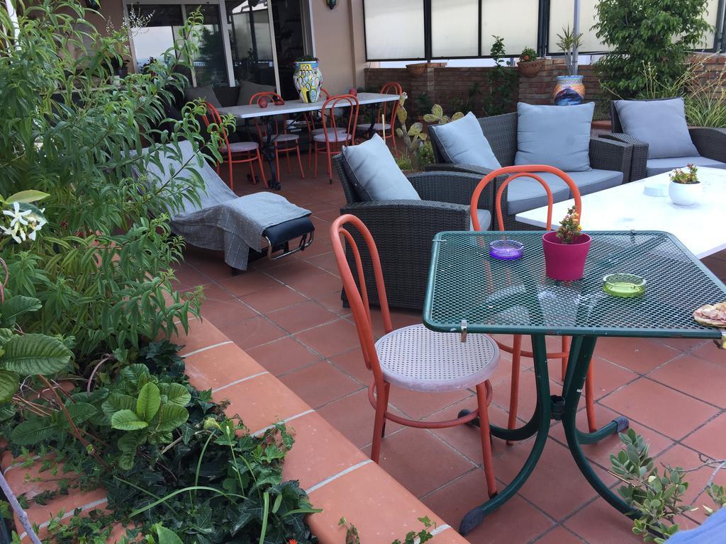 B&B La Terrazza Sul Mare Taormina Buitenkant foto