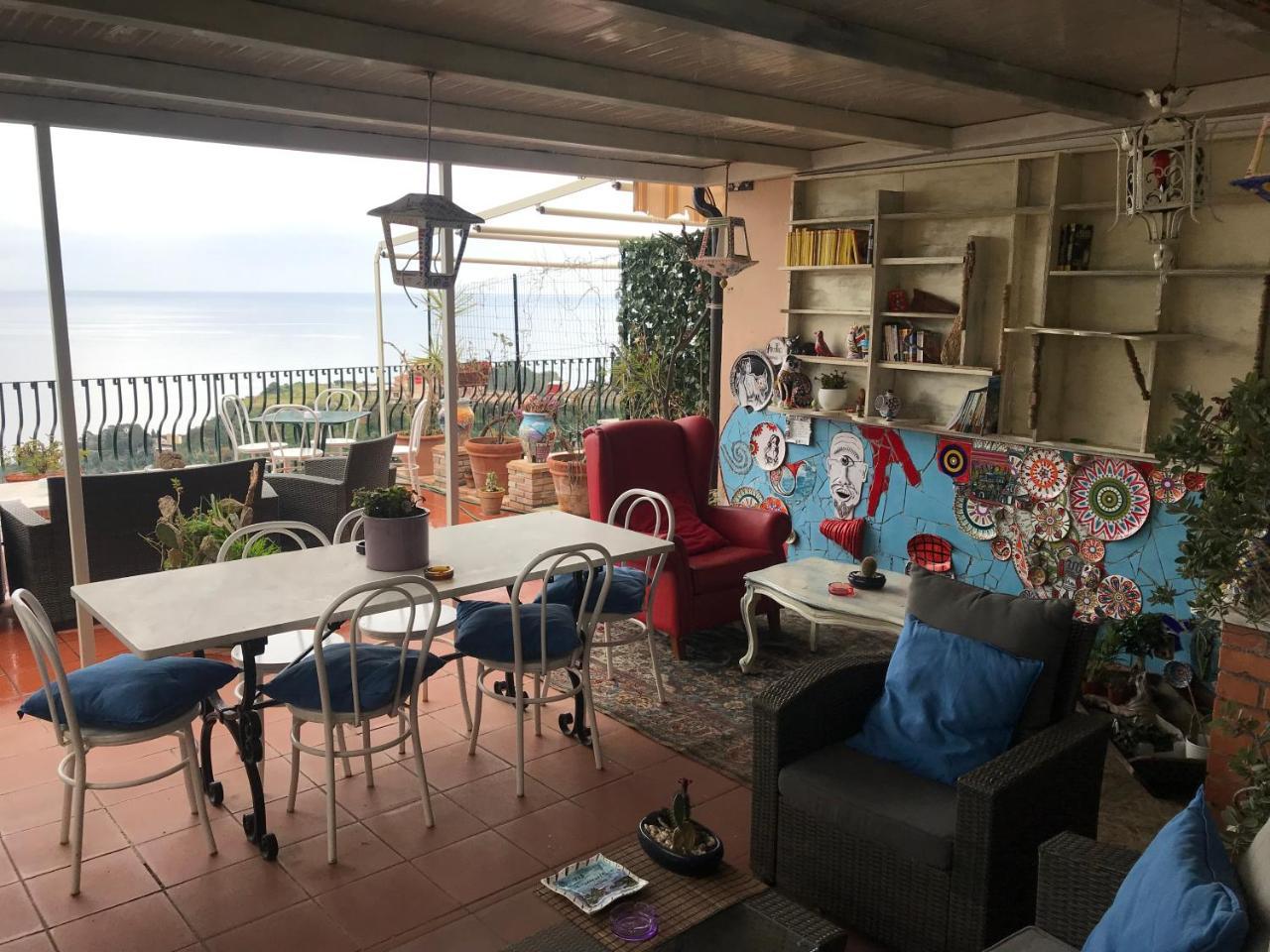 B&B La Terrazza Sul Mare Taormina Buitenkant foto