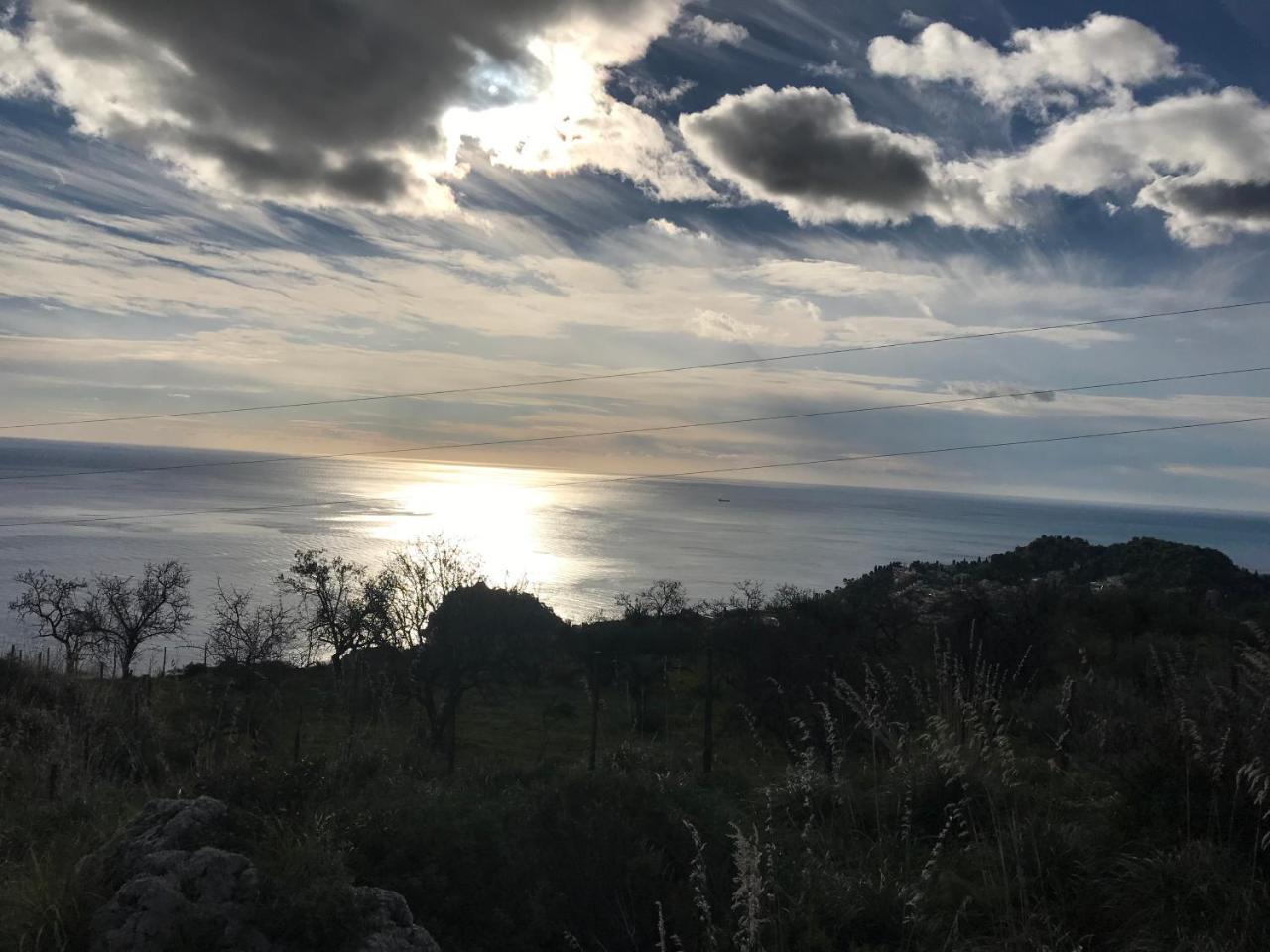 B&B La Terrazza Sul Mare Taormina Buitenkant foto