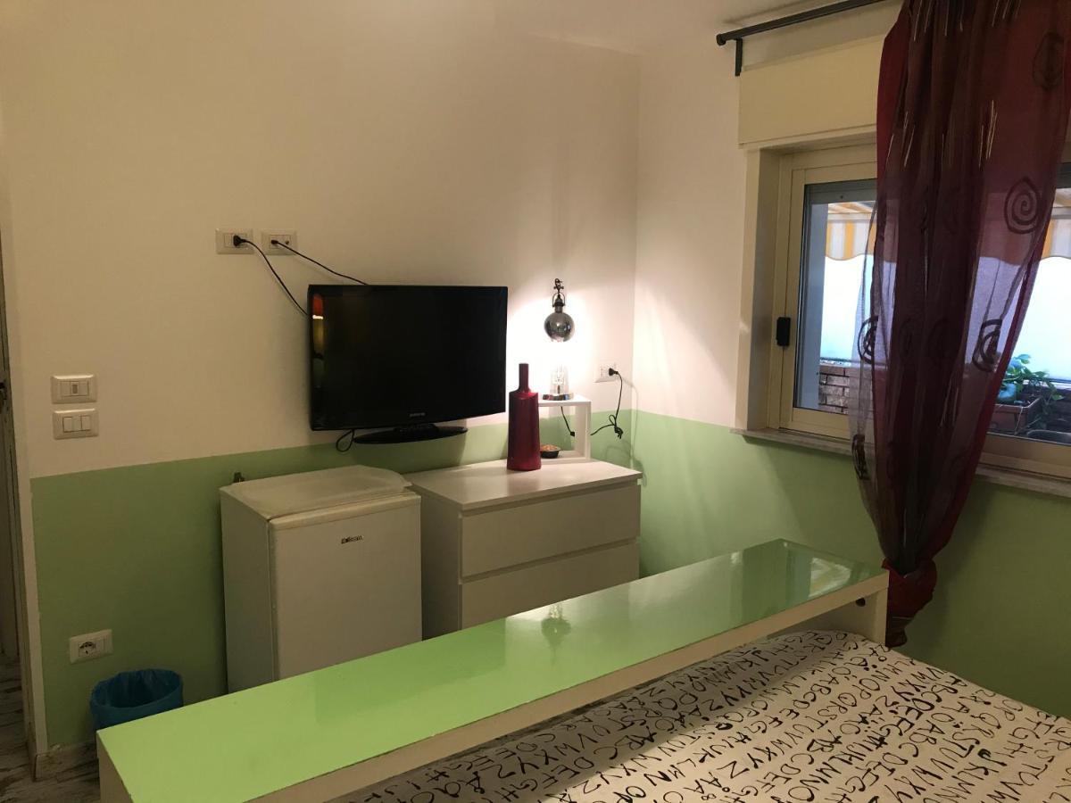 B&B La Terrazza Sul Mare Taormina Buitenkant foto